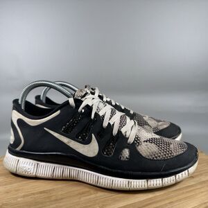 Nike Women's Sz 9 Free Runner 5.0 Sneaker Black Running Shoes